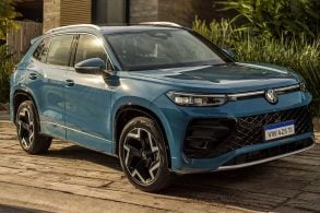 Volkswagen Tiguan 2026 Brasil, parado lateral azul claro