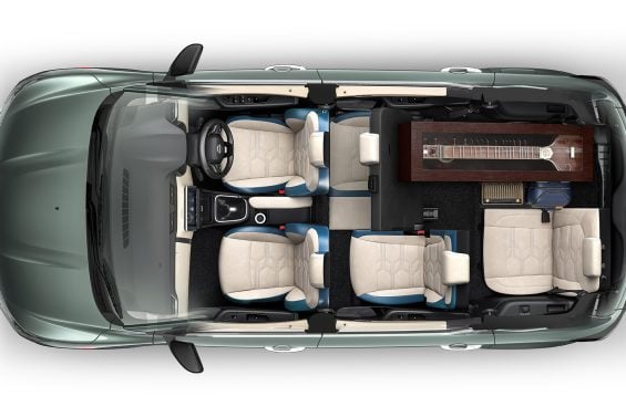 Nissan Gravite high cutaway 3