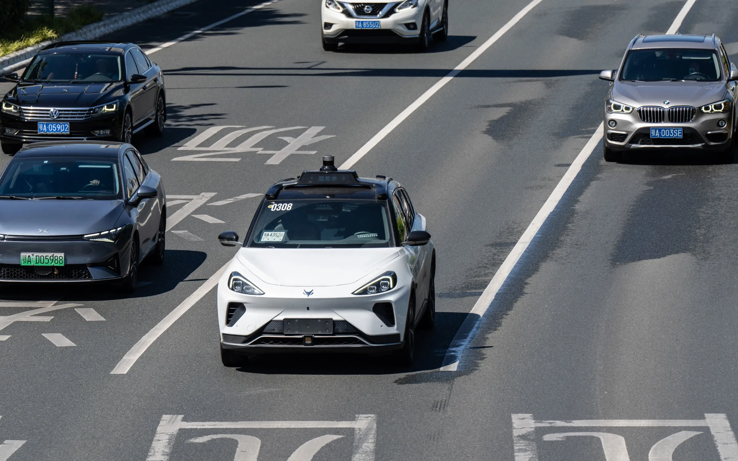 China define: acidentes com carros autônomos são de culpa dos ocupantes