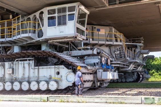 Mobile Launcher Back to Pad 39B
