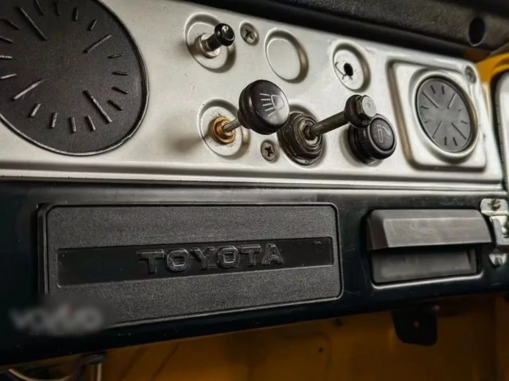 Toyota Land Cruiser FJ40 7