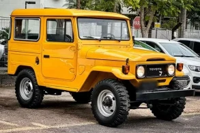 Toyota Land Cruiser FJ40 3