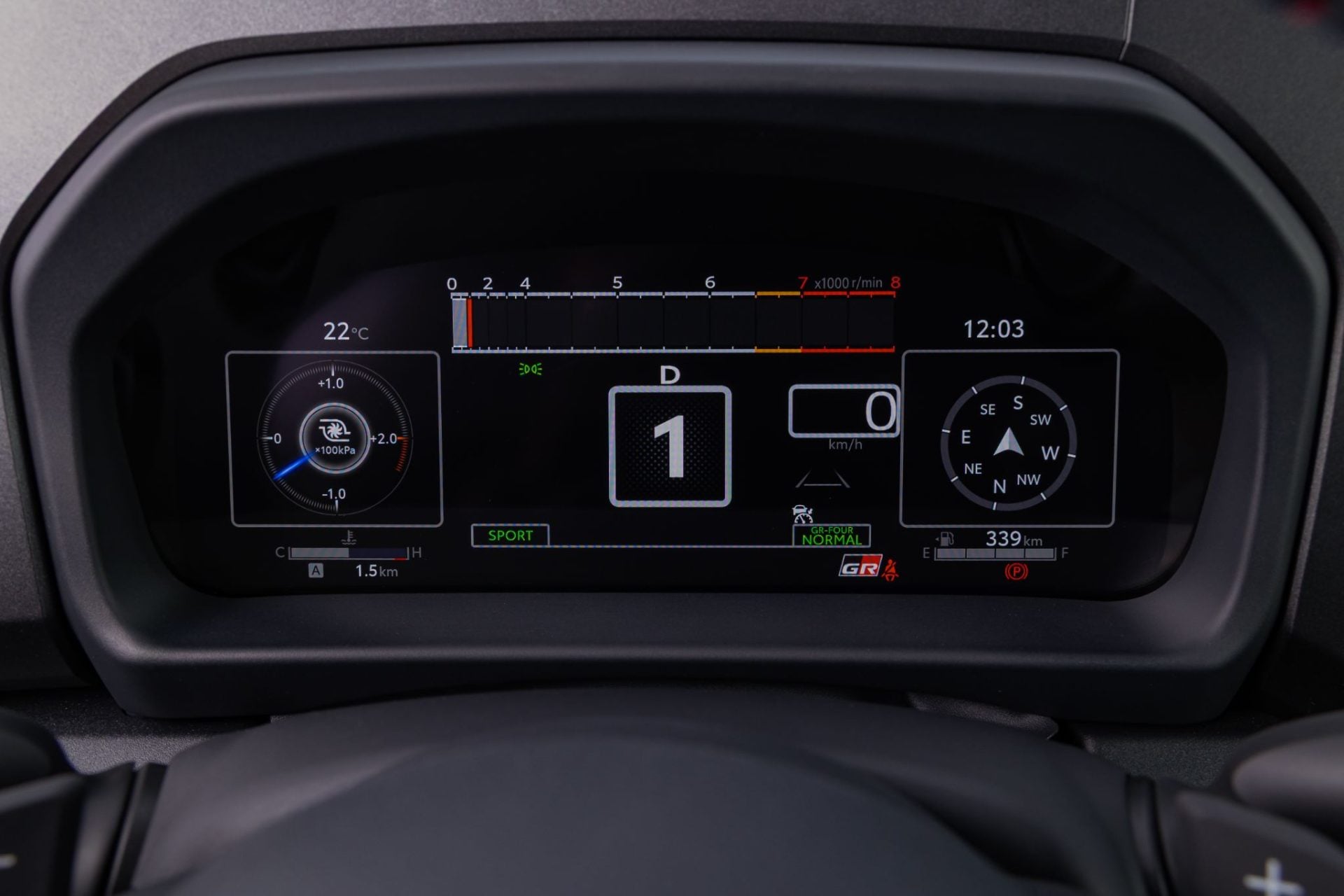 Toyota GR Yaris 2026 interior painel digital (2)