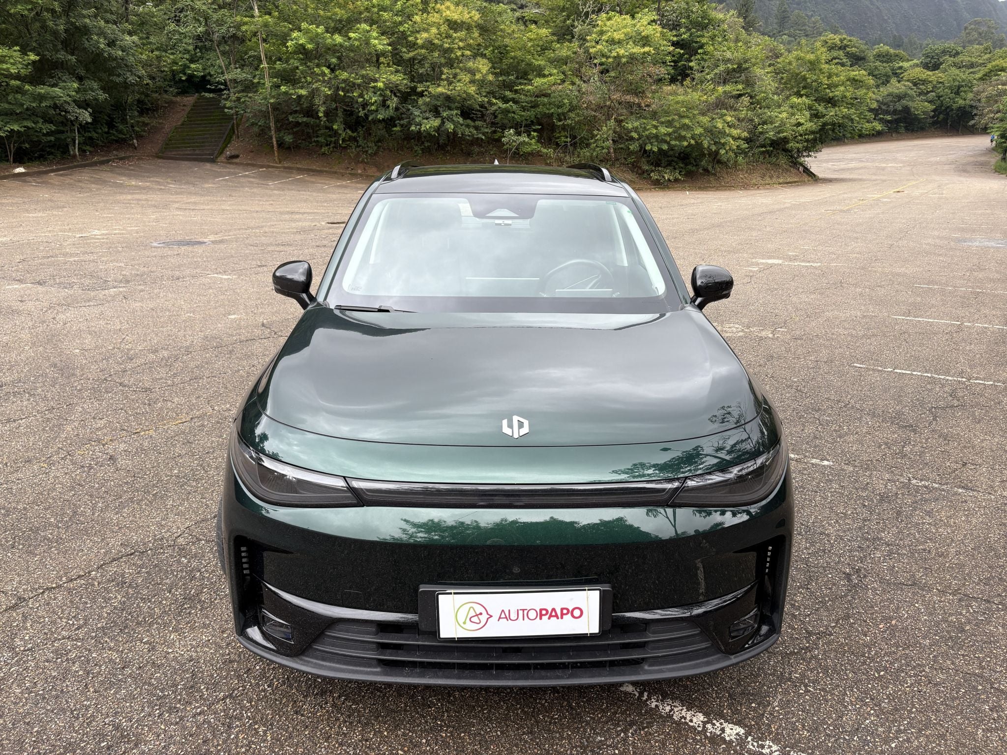 LEAPMOTOR C10 VERDE 2025 FRENTE LATERAL TRASEIRA INTERIOR (6) LEAPMOTOR C10 VERDE 2025 FRENTE LATERAL TRASEIRA INTERIOR (6)