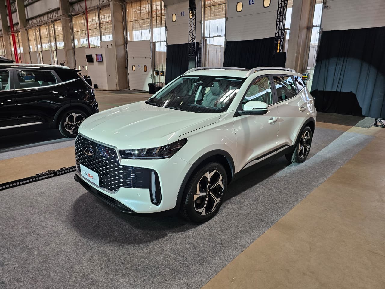 Caoa Chery Tiggo 5X 2027 branco frente