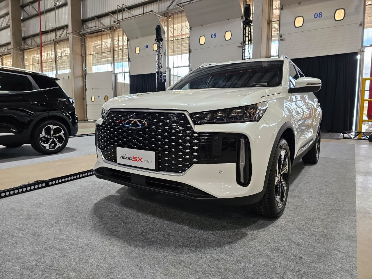 Caoa Chery Tiggo 5X 2027 branco frente (2)