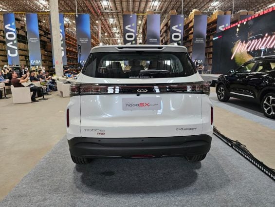 Caoa Chery Tiggo 5X 2027 branco traseira (3)