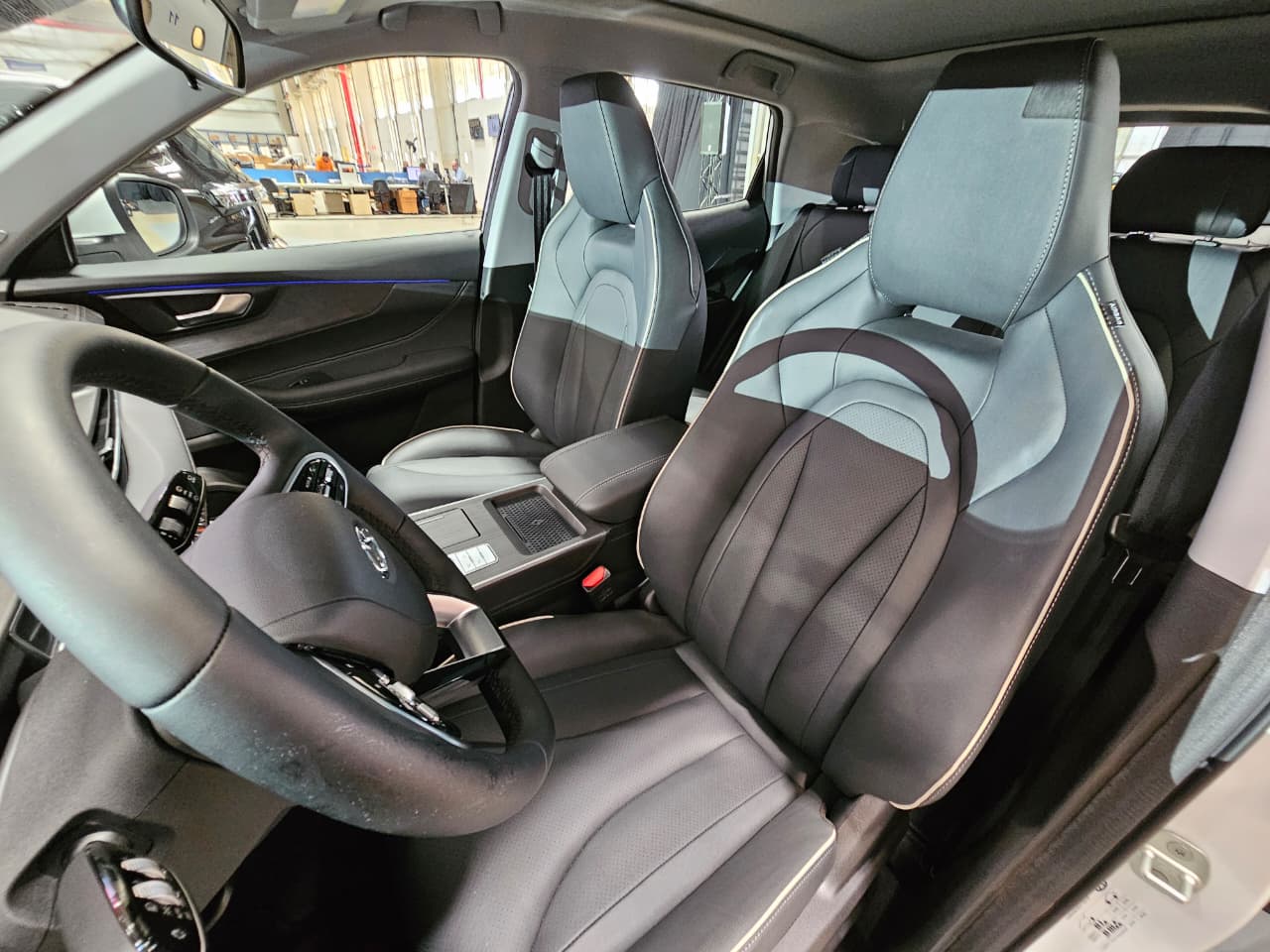 Caoa Chery Tiggo 5X 2027 interior bancos dianteiros