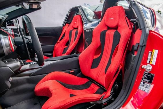 Ferrari 812 Competizione(12)