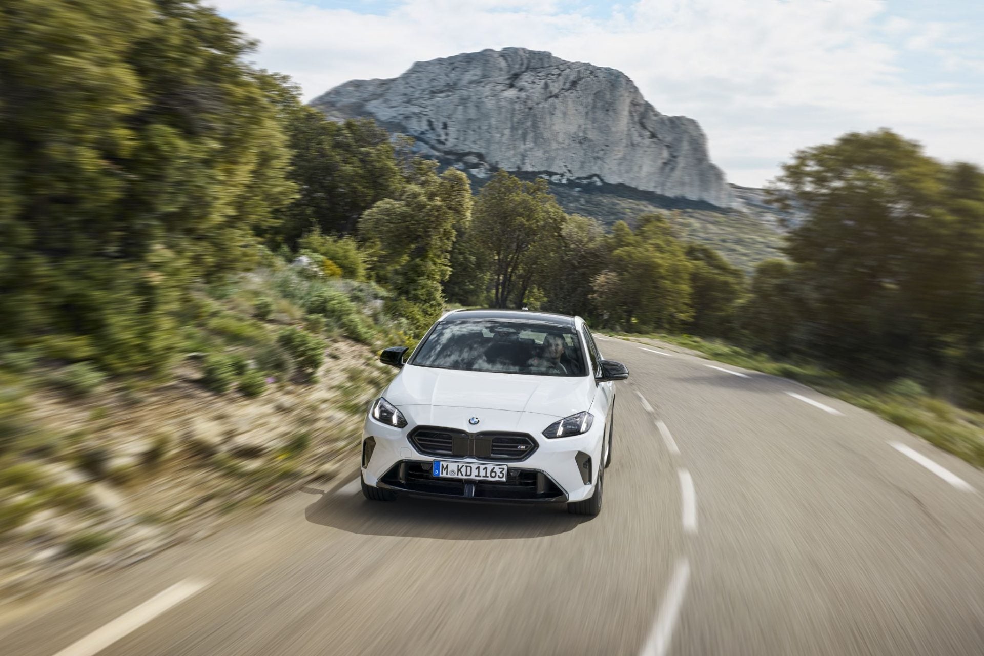 p90550884_highres_the-all-new-bmw-m135-1920x1280.jpg