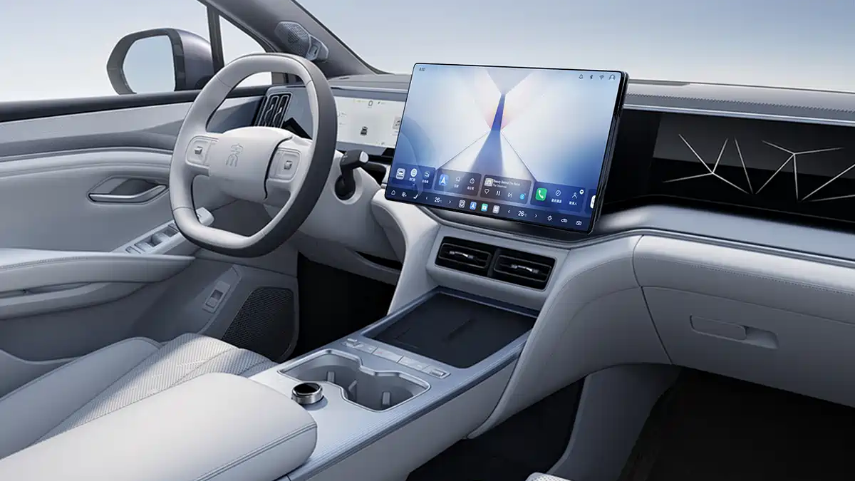 Interior oficial do BYD Song Ultra EV de 362 cv