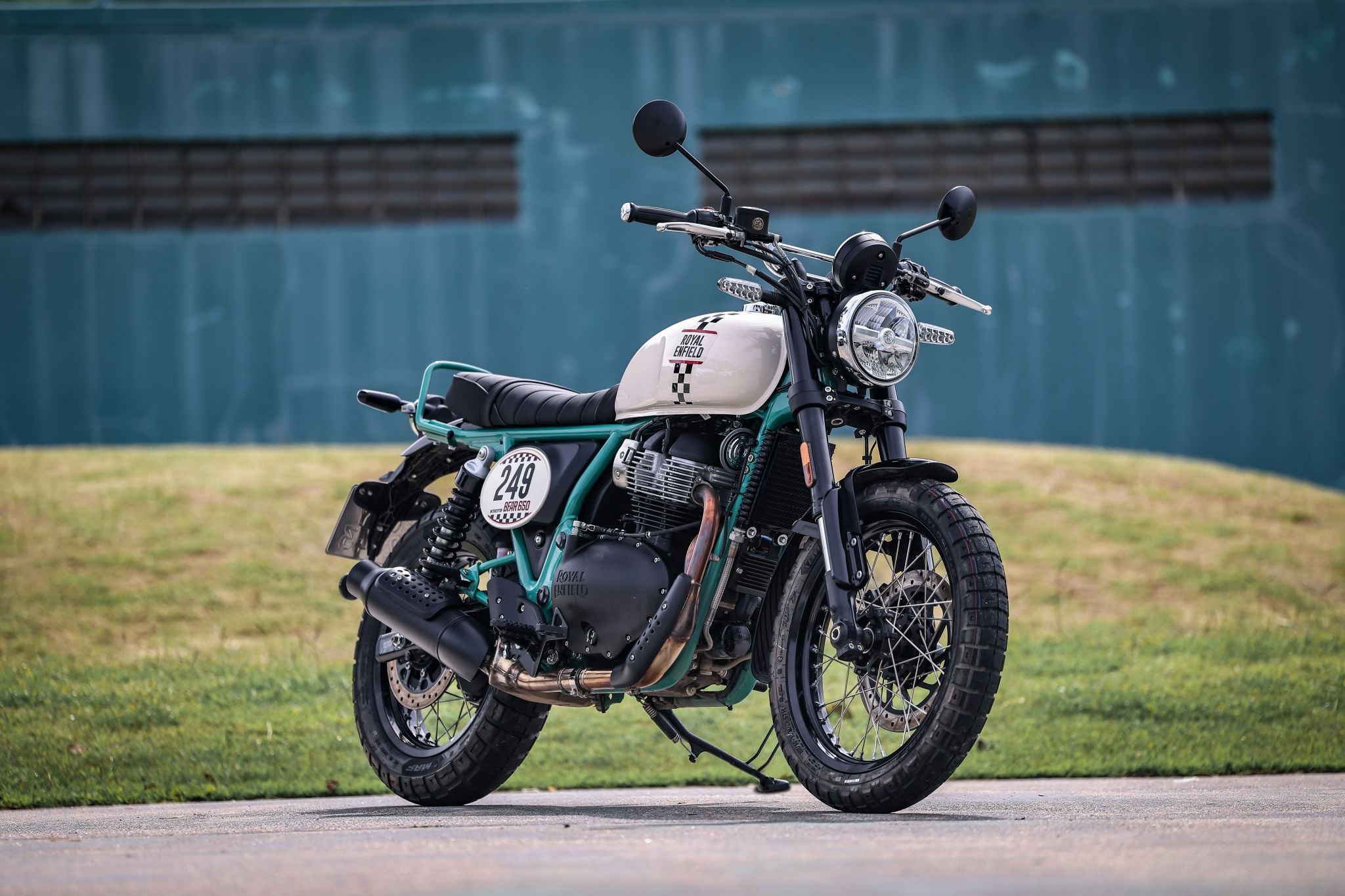 Royal Enfield Bear 650 (32)