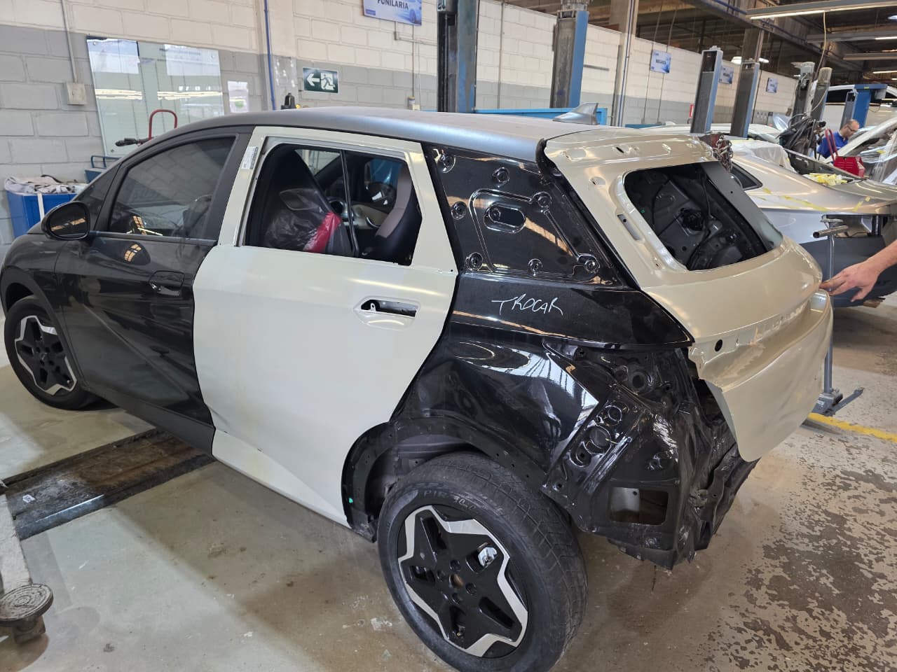 BYD Dolphin reposição de peças após colisão Rodney Moura