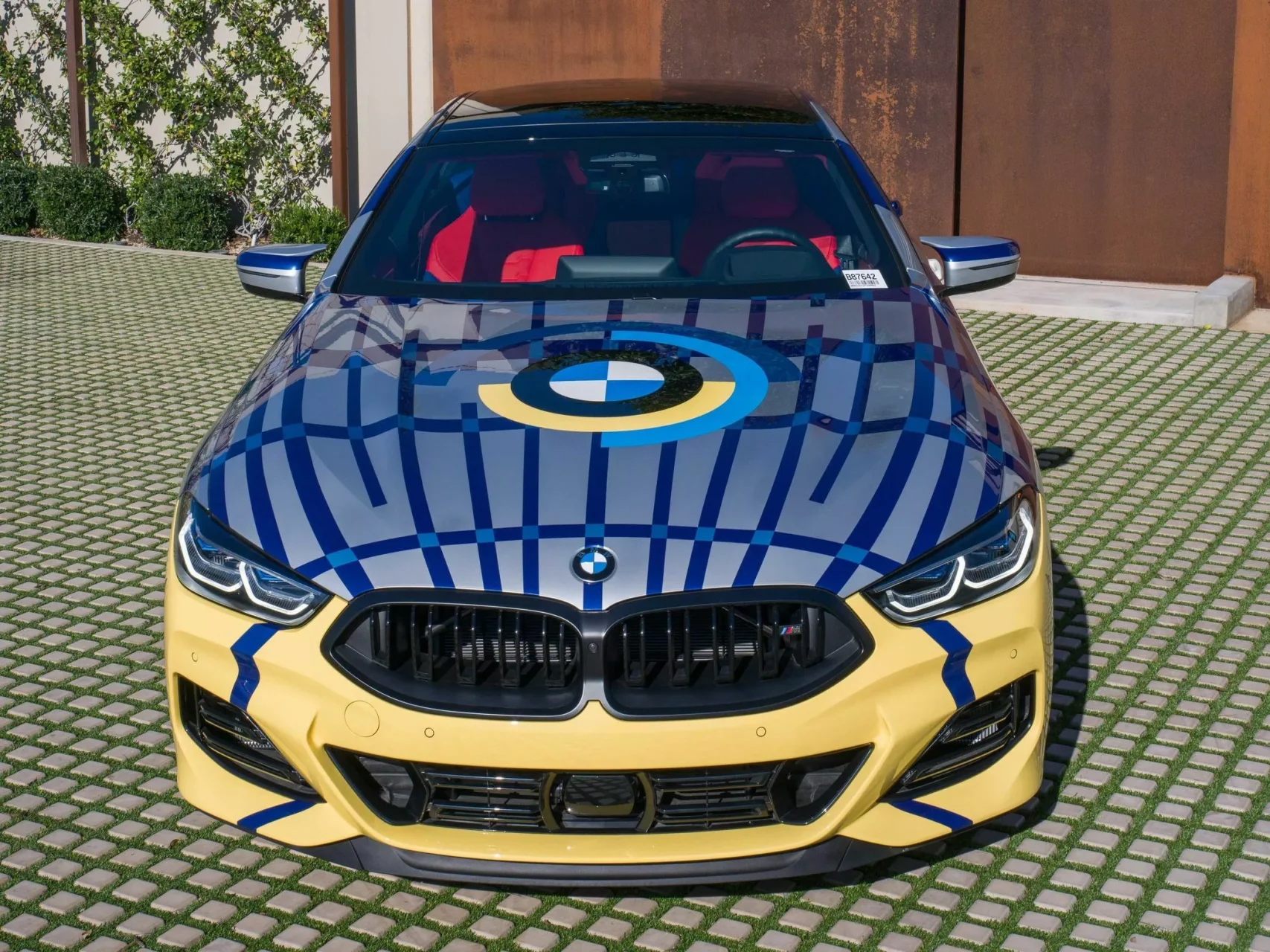 bmw-the-8-x-jeff-koons-8-1707x1280.webp