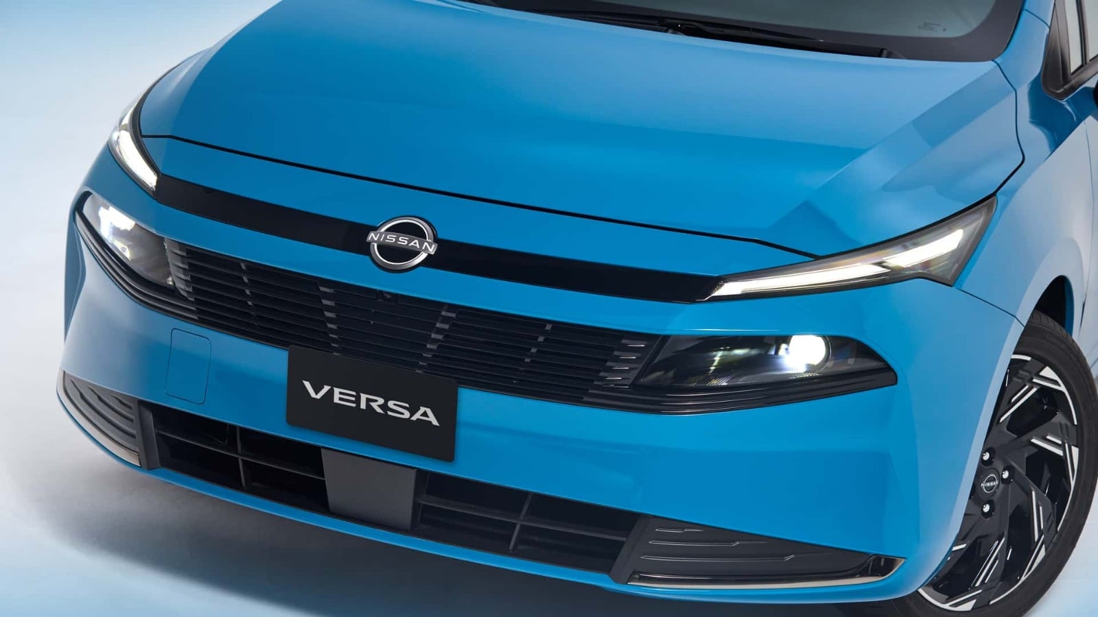 novo nissan versa 1 (2)