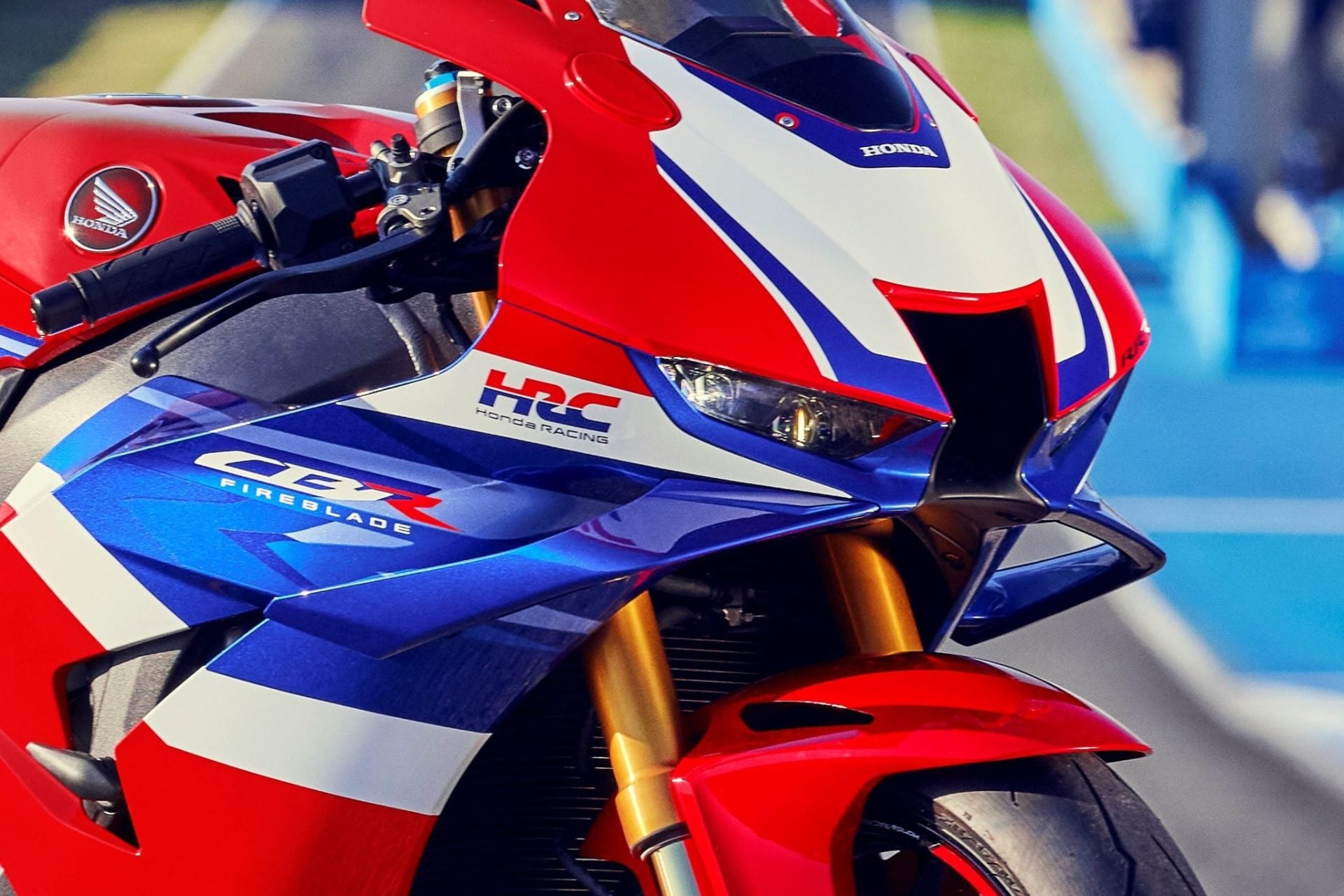 honda-cbr1000rr-r-fireblade-sp-2026-15-1920x1280.jpeg