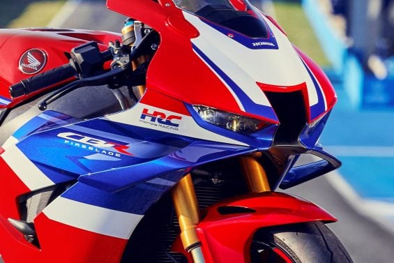 Honda CBR1000RR R Fireblade SP 2026 (15)