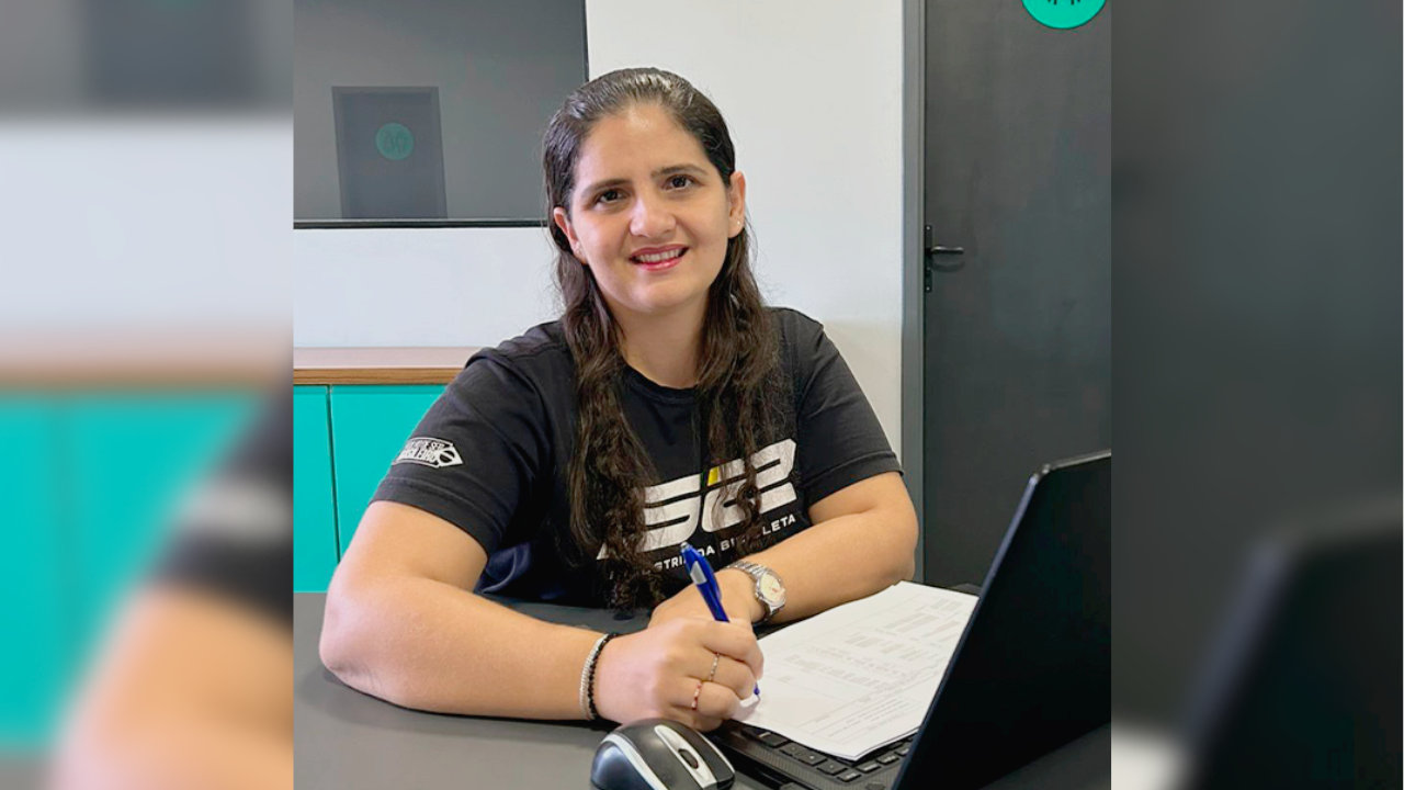 Mulheres impulsionam crescimento do setor de duas rodas no Brasil Misleide Silva