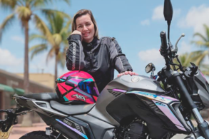Mulheres impulsionam crescimento do setor de duas rodas no Brasil Laura Schneider (1)