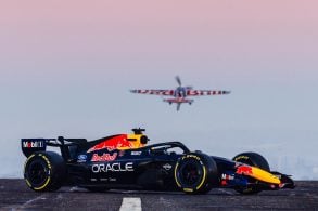 Red Bull RB22 2026 frente parado