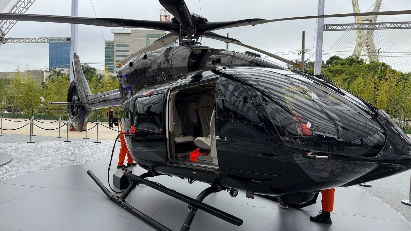 ach 145 mercedes benz edition (4)