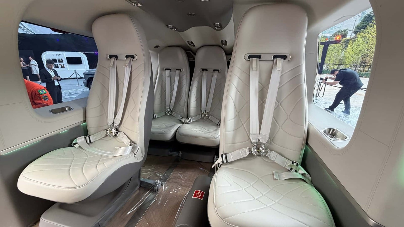 ach 145 mercedes benz edition (1)