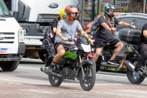 Faixa exclusiva para motos em Curitiba Entenda a proposta