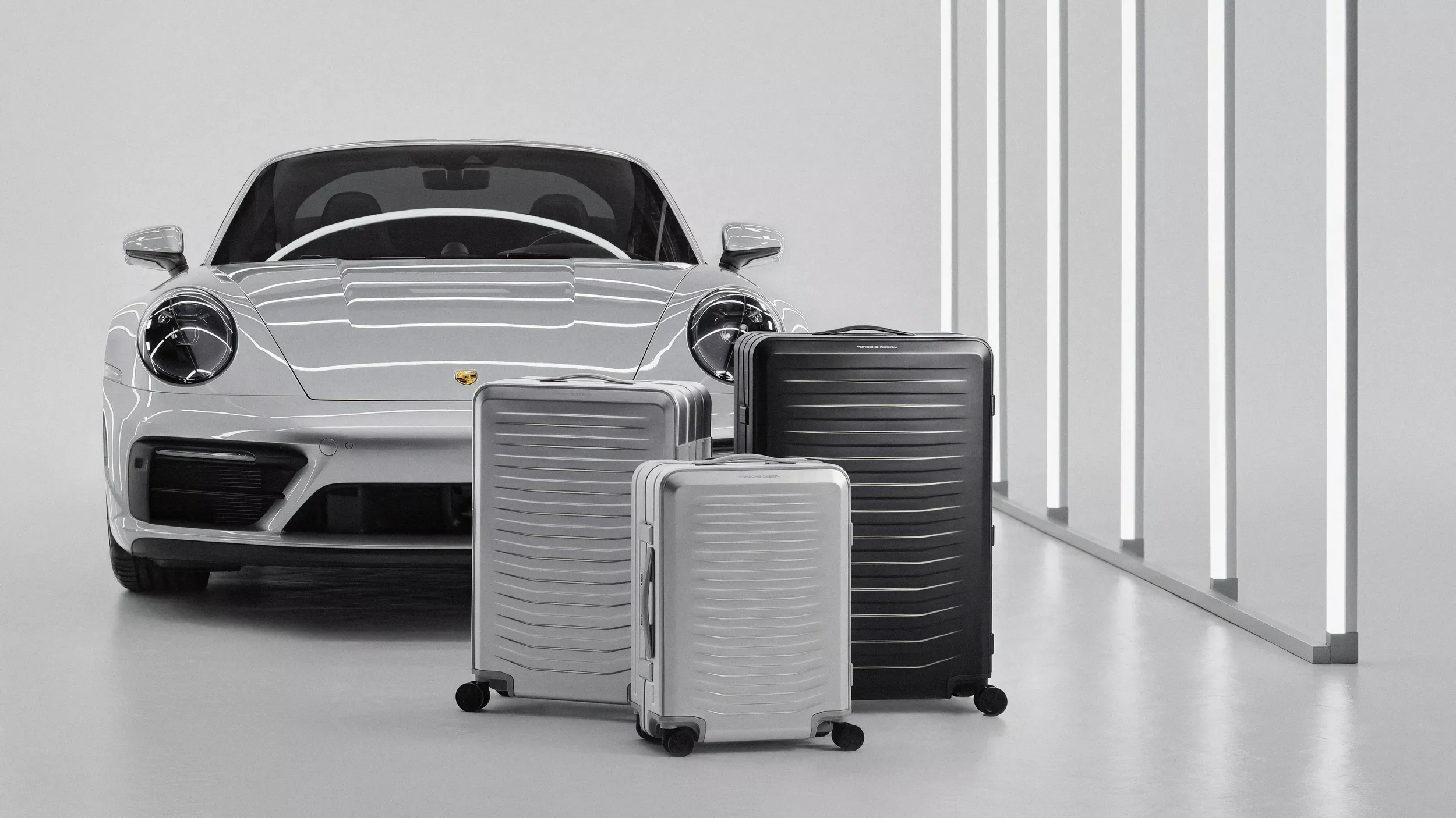 Malas da Porsche são feitas como a carroceria dos carros e custam mais de R$ 28 mil