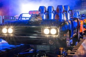 Montanha Russa de Velozes e Furiosos nos parques da Universal de Orlando e LA