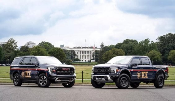 novos Chevrolet Tahoes e Ford Mustang GT Fastbacks customizados da ICE (4) novos Chevrolet Tahoes e Ford Mustang GT Fastbacks customizados da ICE (4)