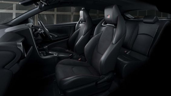 Toyota atualiza GR Yaris 2026 com novo volante e pneus de alta performance (9)