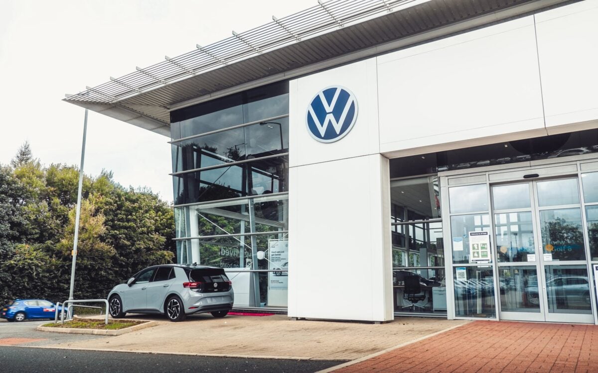 Carro lavado ou árvore plantada? VW oferece alternativa ecológicas para clientes conscientes