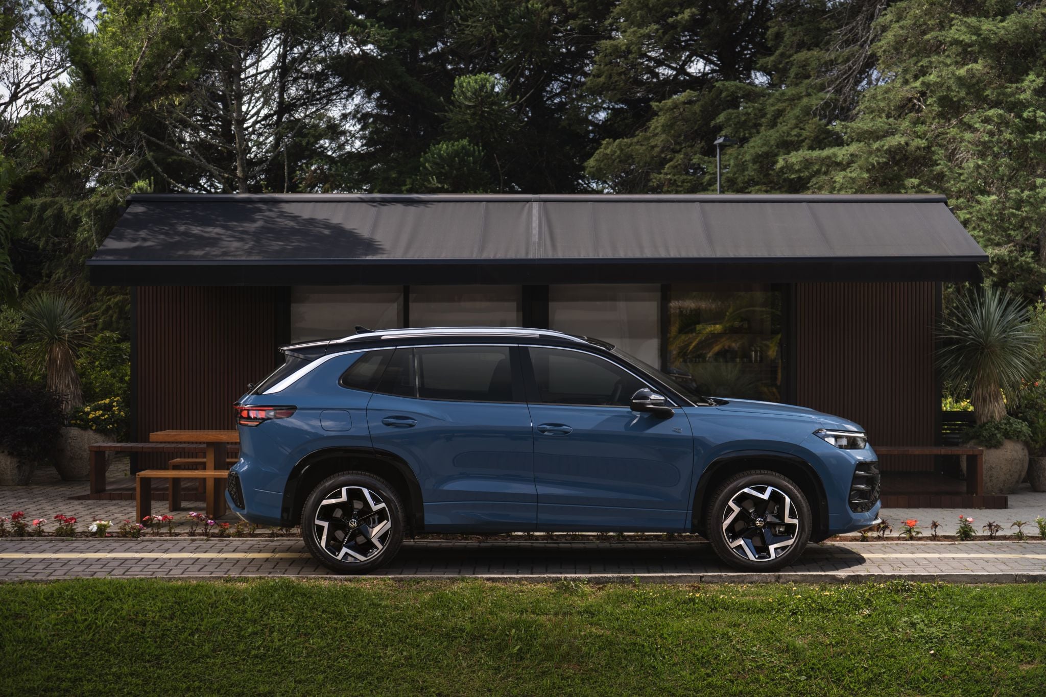 VW Novo Tiguan Lateral VW Novo Tiguan Lateral