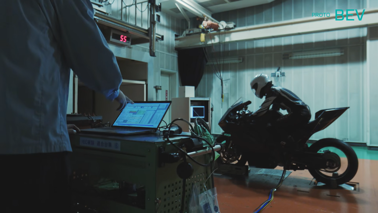 Yamaha Proto BEV moto elétrica (3)