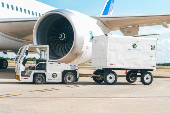 Frota elétrica BYD Confins Rebocador elétrico da BYD operando no Aeroporto de Confins