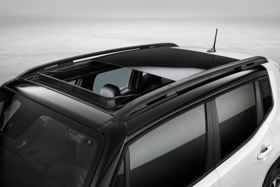 Jeep Renegade Sahara MY27 044