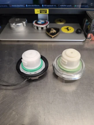 Tampão de combustível de Lamborghini custa R$ 6 mil; mas solução veio de um Ford de R$ 200