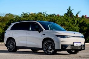 Leapmotor C10 Ultra Híbrido REEV 2026 branco alvorada frente