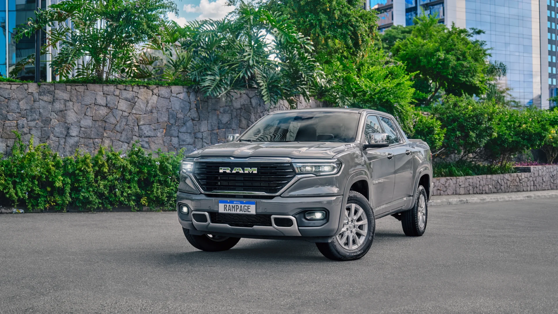 003 RamRampageBigHorn