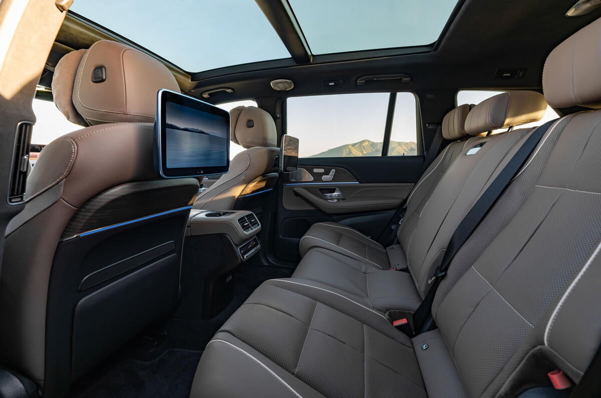 Weltpremiere – Der neue Mercedes Benz GLS: Die S Klasse unter den SUVs definiert Komfort neu World premiere – The new Mercedes Benz GLS: The S Class of SUVs redefines comfort