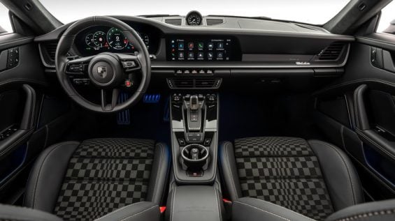 Porsche 911 Turbo S (1)