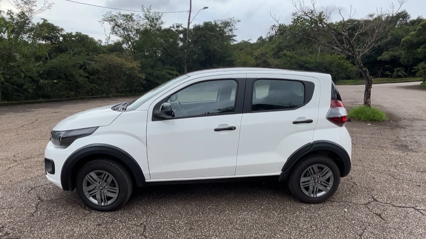 FIAT MOBI 2026 LATERAL ANDRÉ ALMEIDA