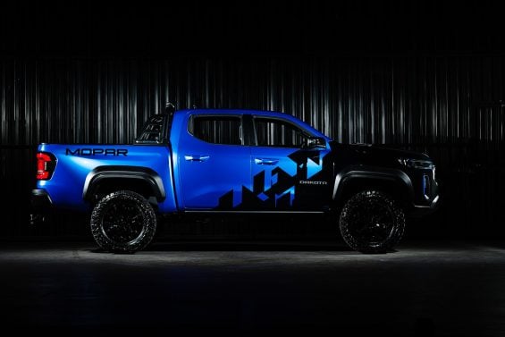 RamDakotaBlueShadow1