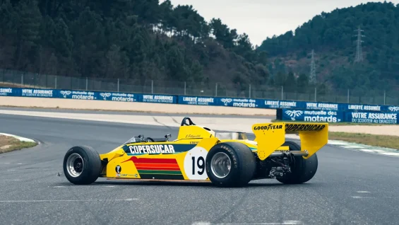 Carro de F1 de Emerson Fittipaldi 2