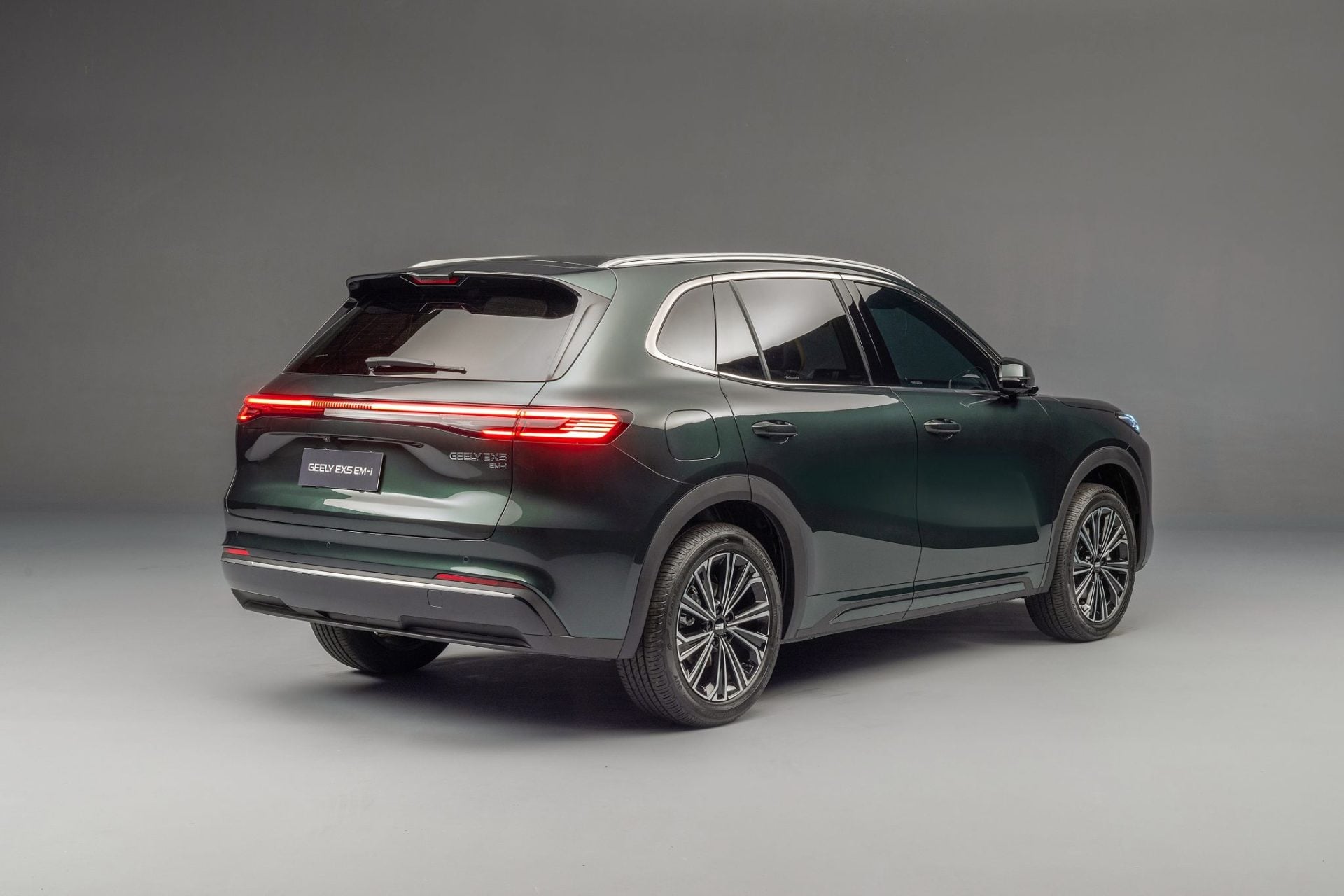 25 Geely Ex5 Emi trasiera e lateral