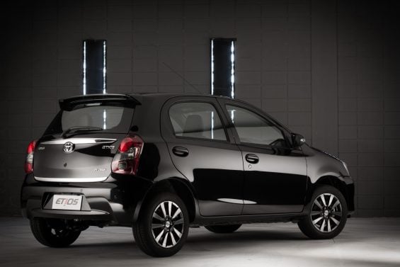 toyota etios platinum hatchback 4