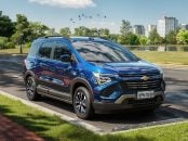 Chevrolet Spin Premier 2027 azul boreal frente parado