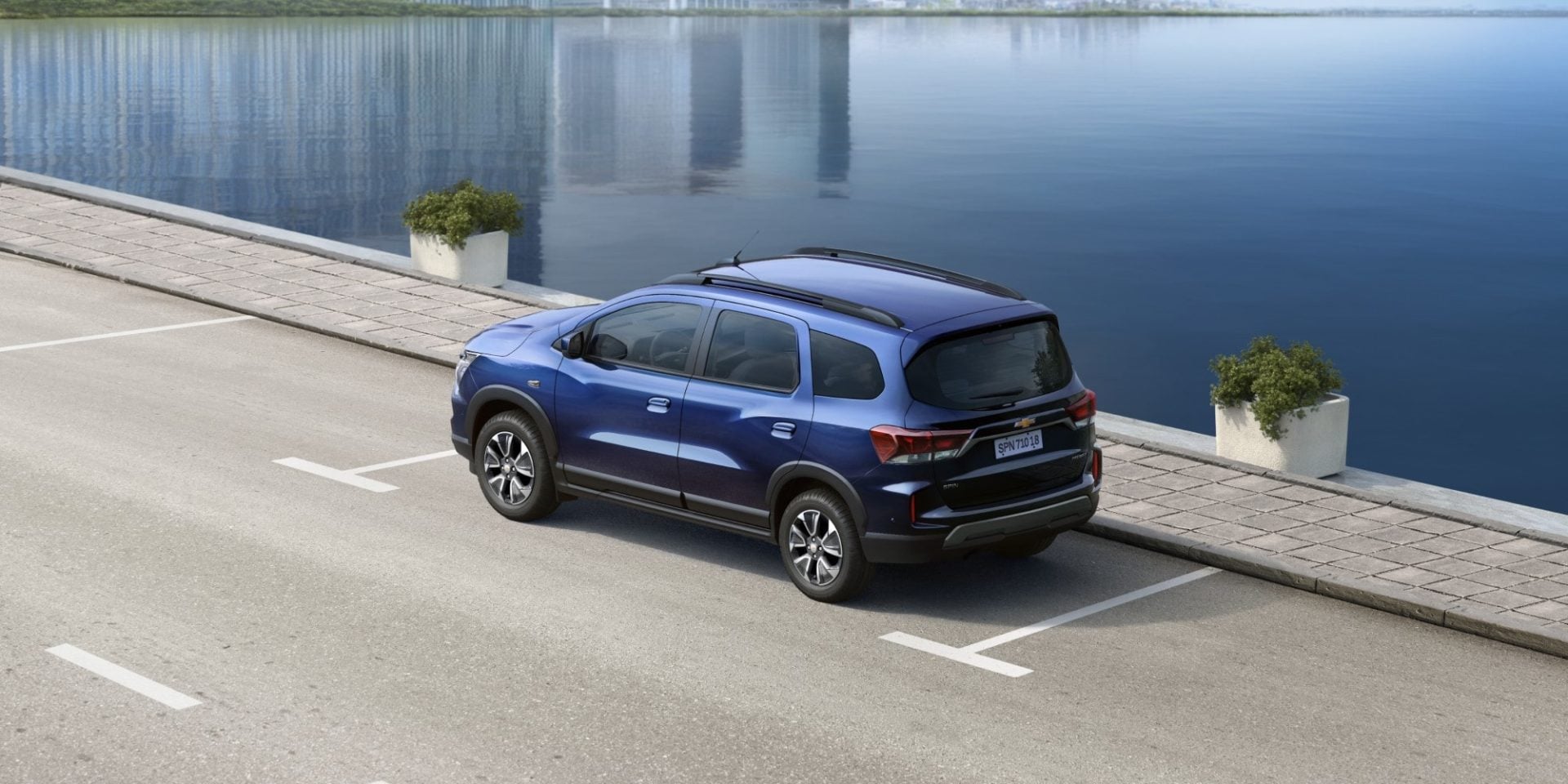 Chevrolet Spin Premier 2027 azul boreal traseira parado