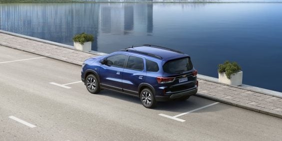 Chevrolet Spin Premier 2027 azul boreal traseira parado