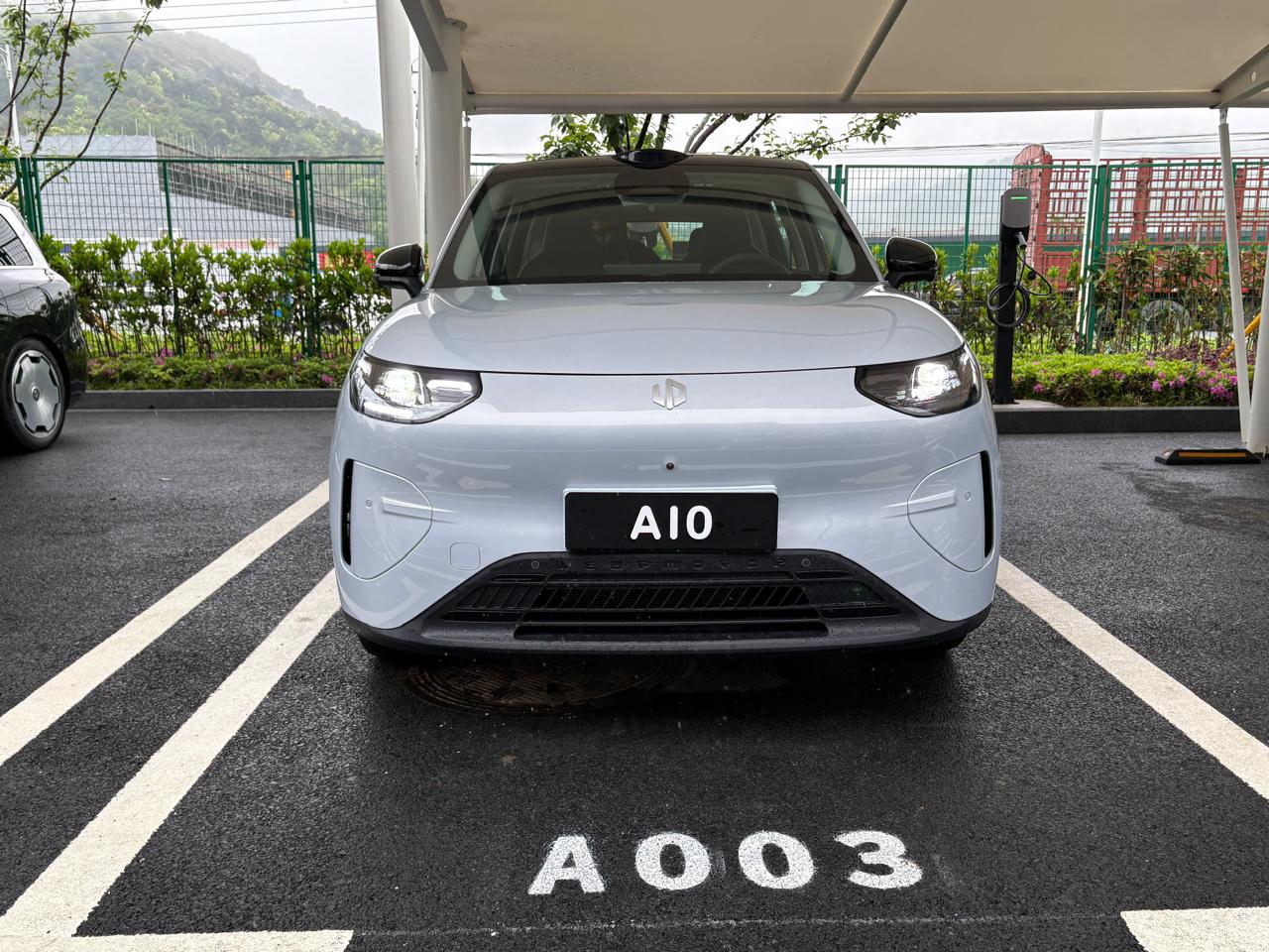 Leapmotor A10 dianteira parado